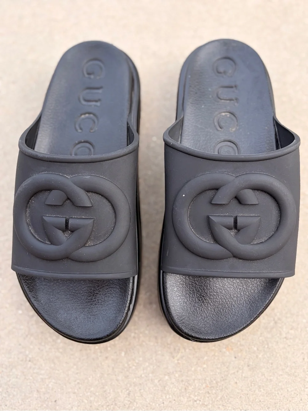 Gucci Black Interlocking G Slide Sandals